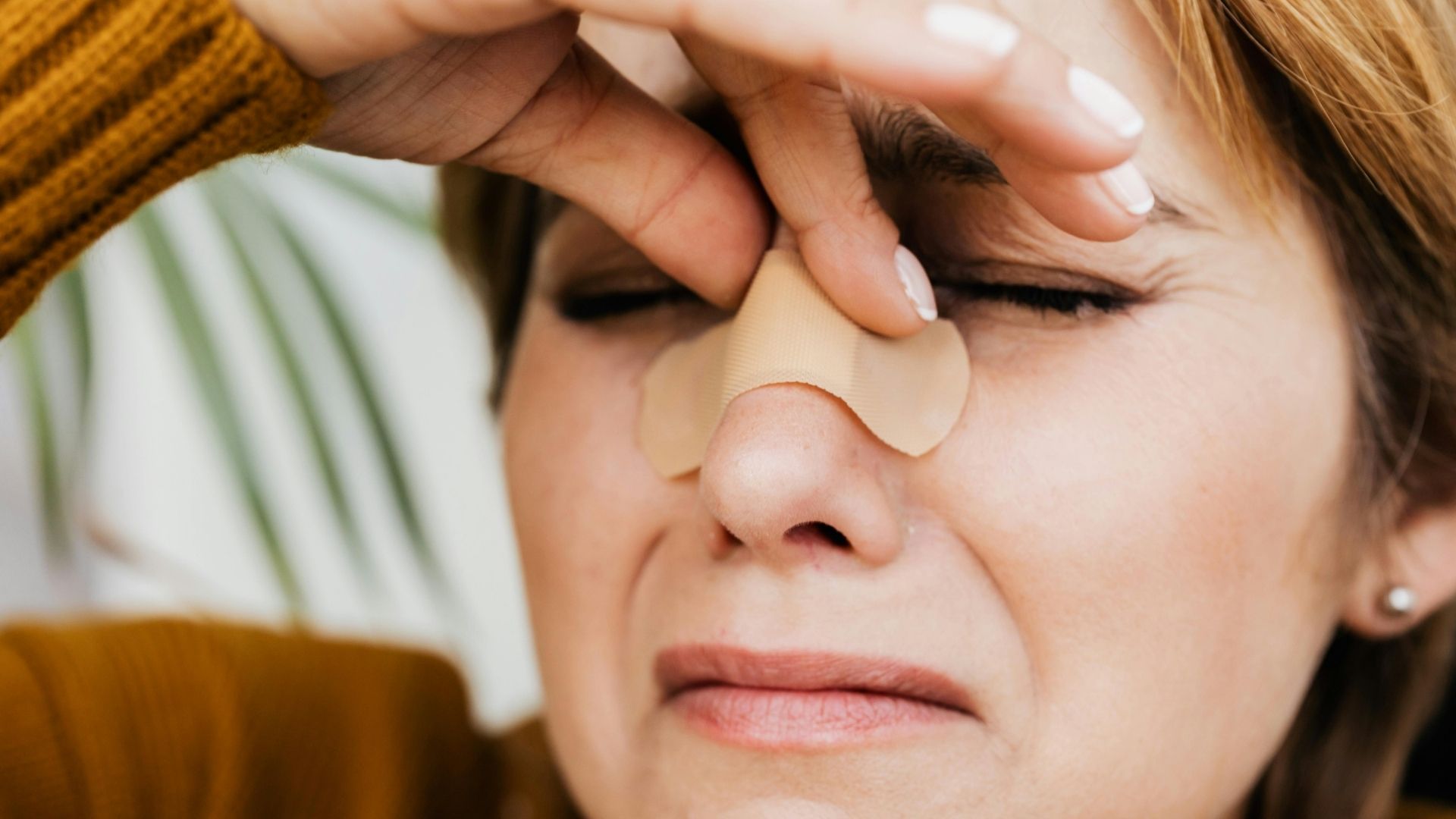 Does a broken nose hurt?